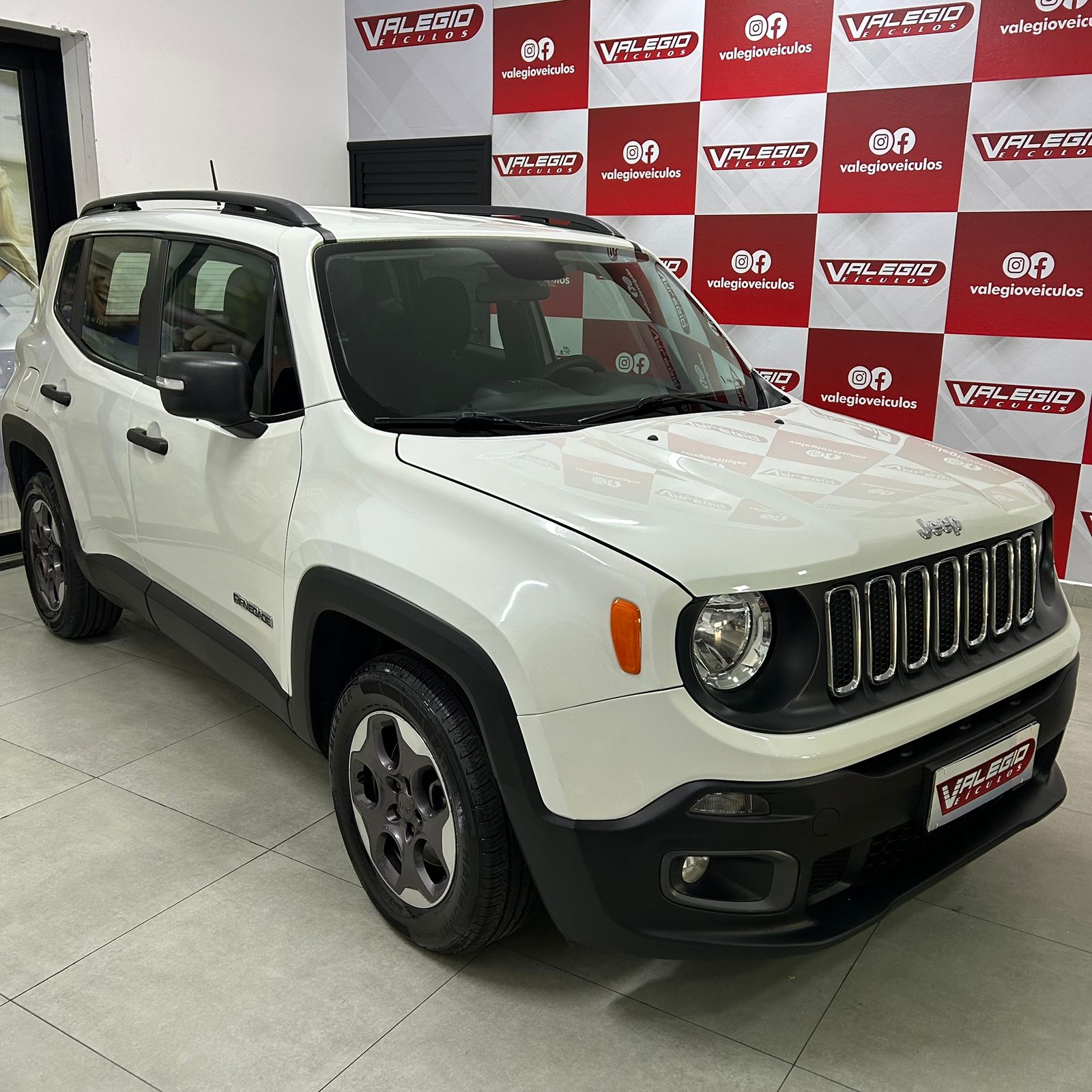 WhatsApp Image 2025-09-29 at 08.22.51 (1)