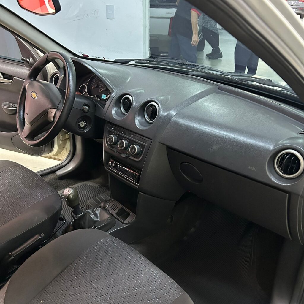 WhatsApp Image 2025-11-14 at 14.43.01 (1)