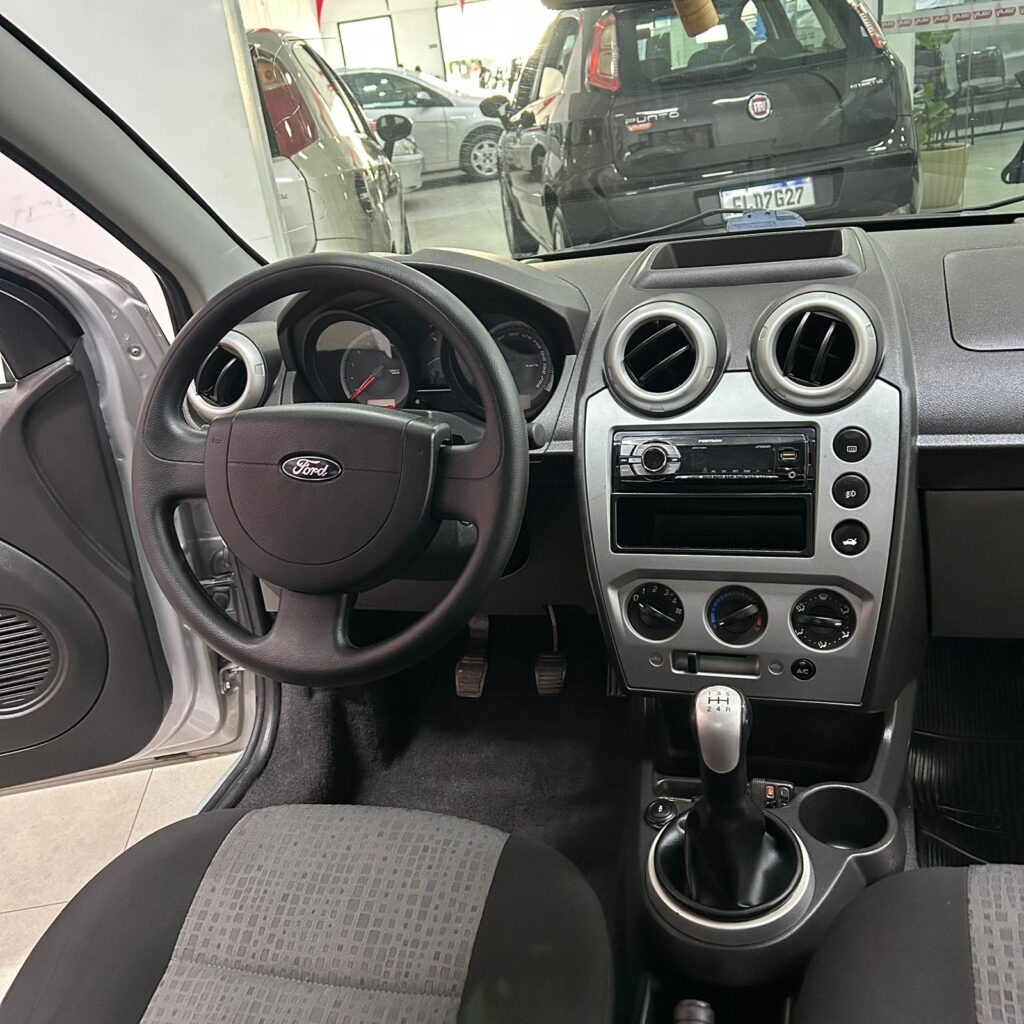 WhatsApp Image 2025-11-26 at 15.14.37