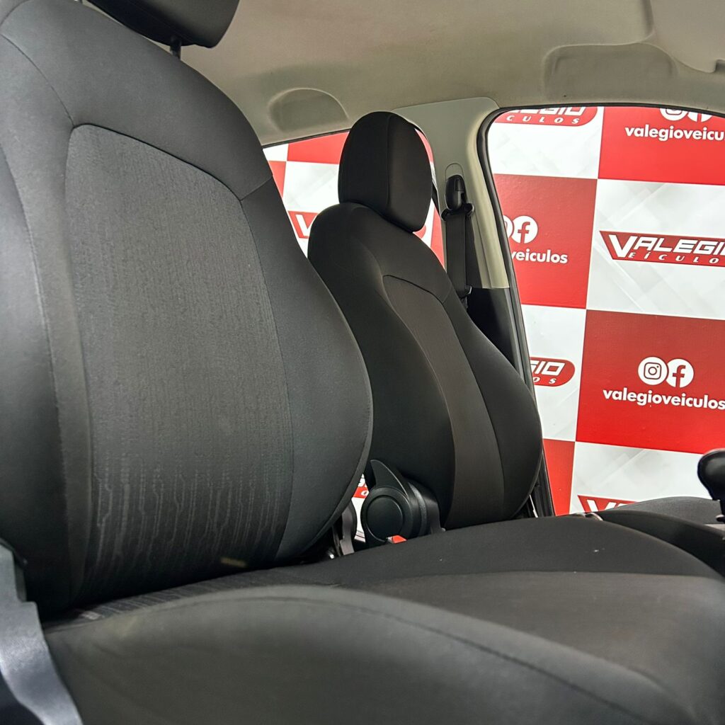 WhatsApp Image 2025-12-02 at 17.30.04